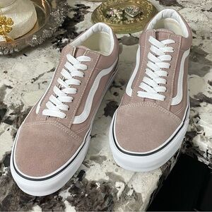 VANS Unisex Old Skool Sneaker in Antler Size Women’s 10.5, Men’s 9